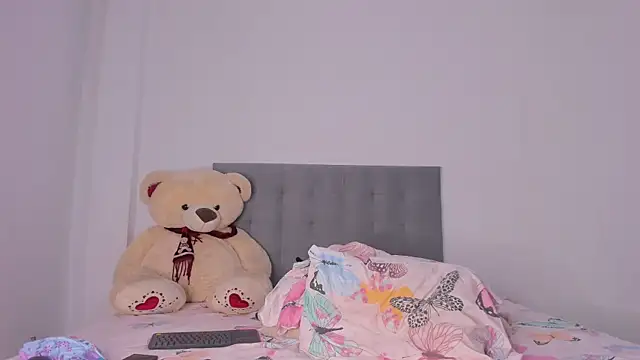 NAHOMI MILLER online show from January 2025 05:21:02 AM