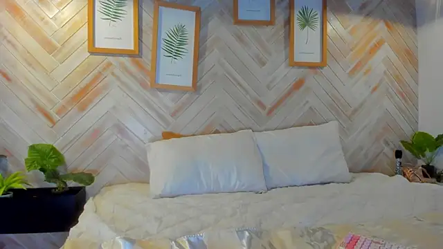 AniiRose online show from March 2025 11:57:02 PM