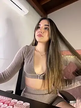 AniiRose online show from October 2025 01:38:01 AM