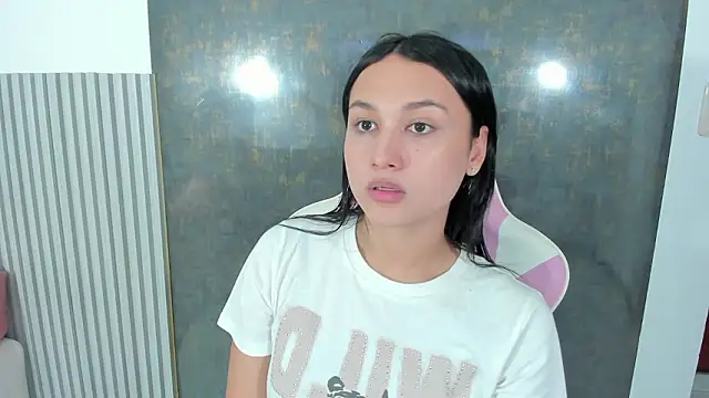 lana boomer online show from February 2026 08:13:02 PM