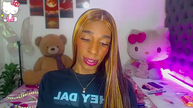 lucianadolll online show from March 2026 10:59:01 PM