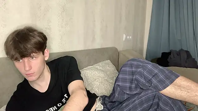 cutie guys online show from December 2024 06:24:02 PM