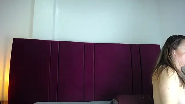 Lupiita223 online show from February 2025 03:48:02 PM