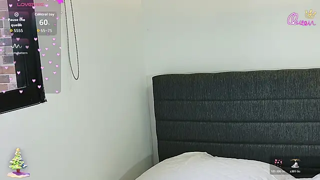 cutehanna1 online show from December 2025 06:56:01 PM