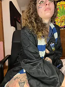 BlazyKitsune- online show from March 2025 02:48:02 PM