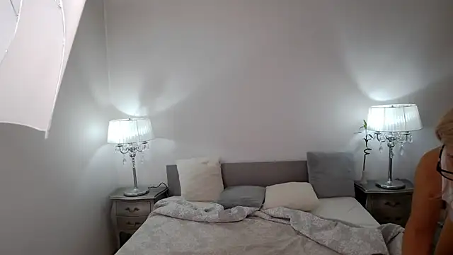 Angelina33 online show from October 2025 02:45:01 AM