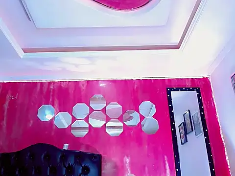 TiffanyMackensyy online show from September 2025 03:06:02 AM