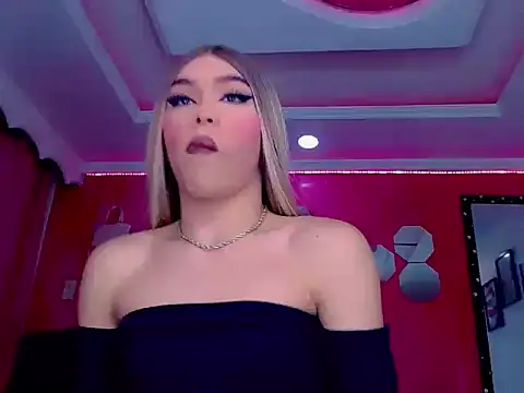 TiffanyMackensyy online show from October 2025 10:01:01 PM