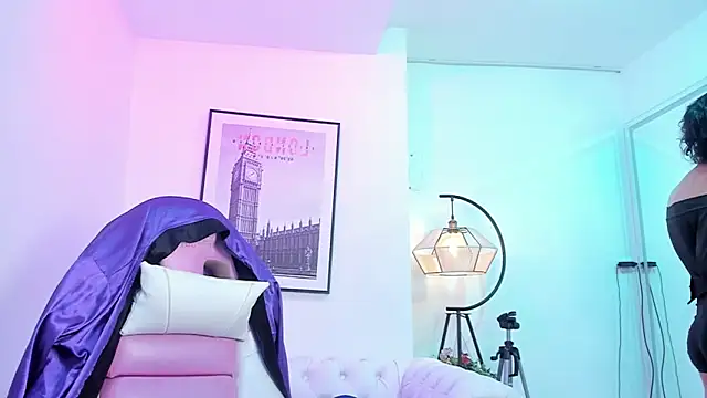 Theia moon online show from February 2025 12:33:01 PM