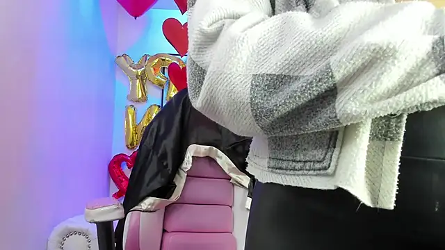 Theia moon online show from February 2025 12:25:02 PM