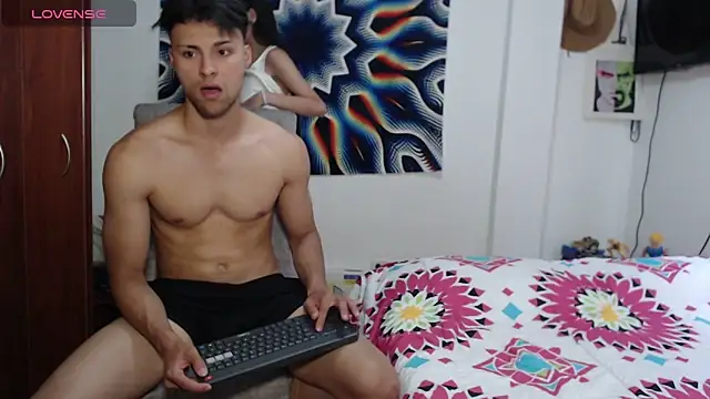 Snapshot of AshleyandTyler chatting on January 2025 08:13:01 PM AshleyandTyler online show from January 2025 08:13:01 PM