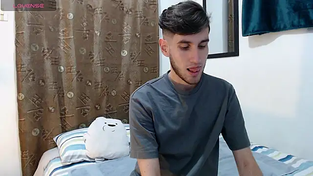 Thhiago tay online show from October 2025 11:35:01 PM