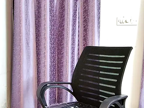 samosa73 online show from September 2025 07:35:01 PM