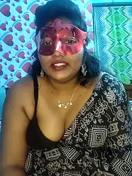 Snapshot of RomeoJuliet345 chatting on January 2025 10:43:02 PM RomeoJuliet345 online show from January 2025 10:43:02 PM