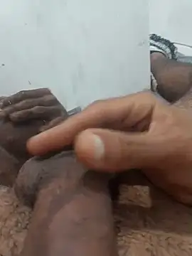 Leleko1997 online show from October 2025 05:08:02 AM