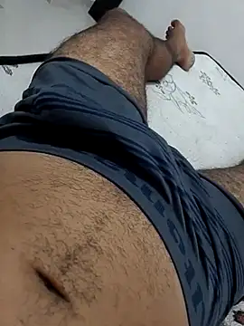 Leleko1997 online show from October 2025 03:19:01 AM