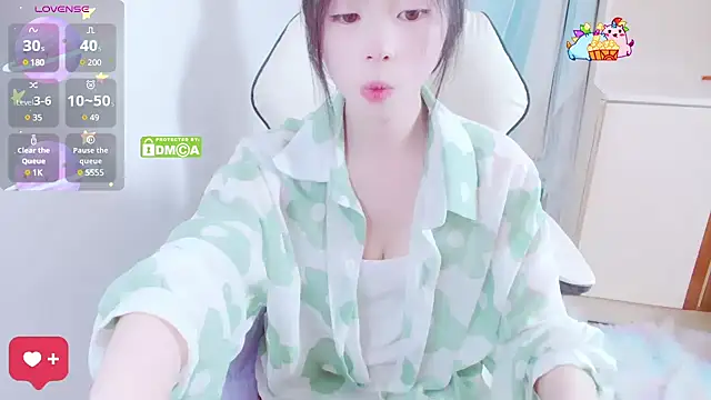 Snapshot of xiyao1314 chatting on January 2025 08:56:01 AM xiyao1314 online show from January 2025 08:56:01 AM