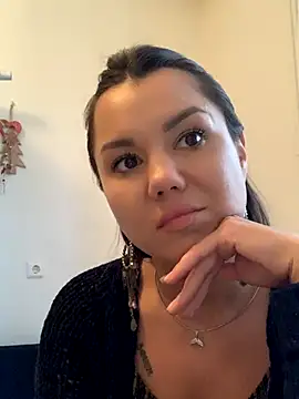 MiraMiss online show from November 2025 09:21:01 AM