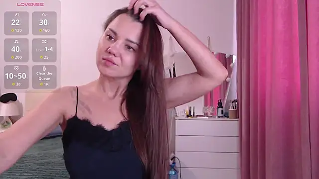 Snapshot of MiraMiss chatting on July 2026 10:41:01 AM MiraMiss online show from July 2026 10:41:01 AM