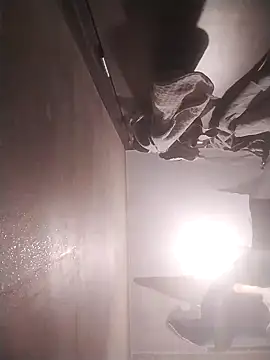 jenilmax online show from March 2025 01:45:01 PM