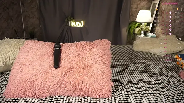 DorisHalsted online show from December 2024 02:34:02 AM