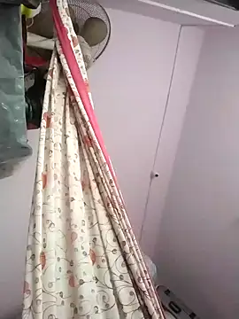 PracticalGum40 online show from December 2024 02:20:01 AM