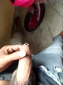 PracticalGum40 online show from October 2025 11:52:02 AM