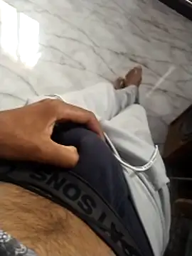 PracticalGum40 online show from January 2026 02:27:02 AM