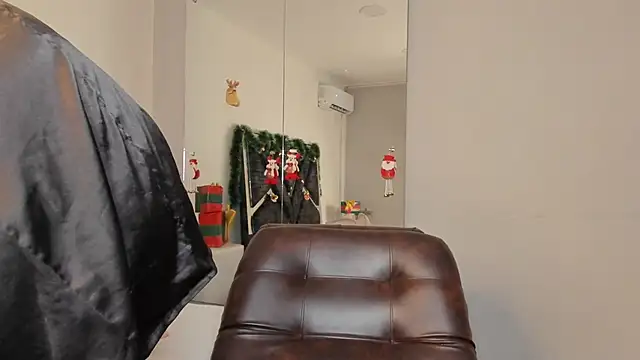 Jonness Isa  online show from November 2025 12:38:01 PM