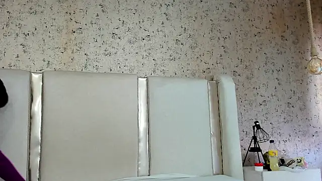 Candy Bony online show from January 2025 07:31:01 PM