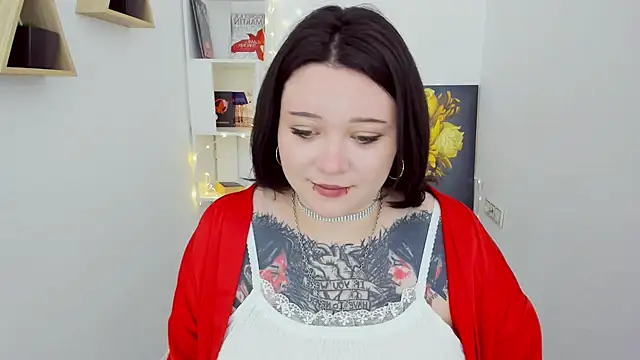 MoonLghte online show from February 2025 10:27:02 AM