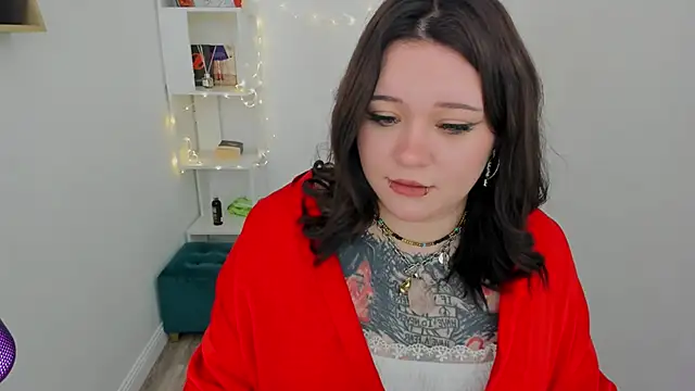 MoonLghte online show from February 2025 11:01:01 PM