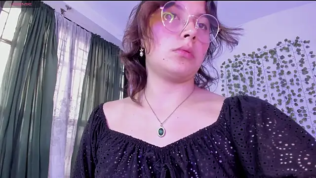 Noellesable online show from January 2025 06:14:02 PM