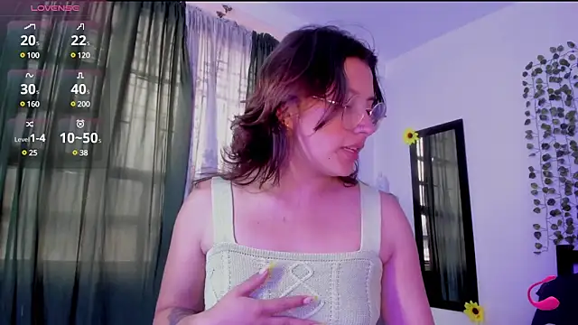 Noellesable online show from February 2025 05:40:01 PM