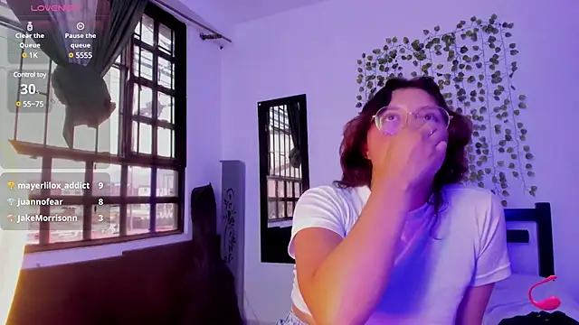 Noellesable online show from February 2025 09:23:01 PM