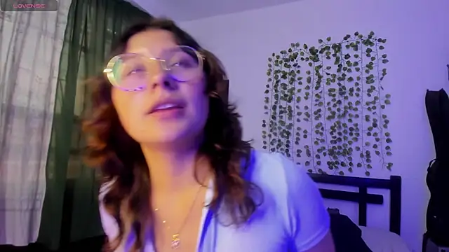 Noellesable online show from March 2025 09:36:02 PM