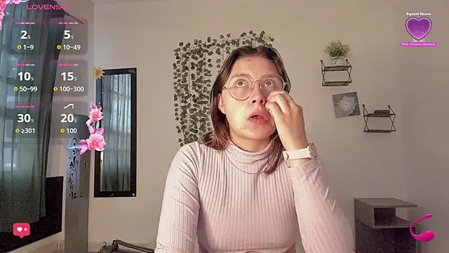 Noellesable online show from September 2025 05:23:01 PM