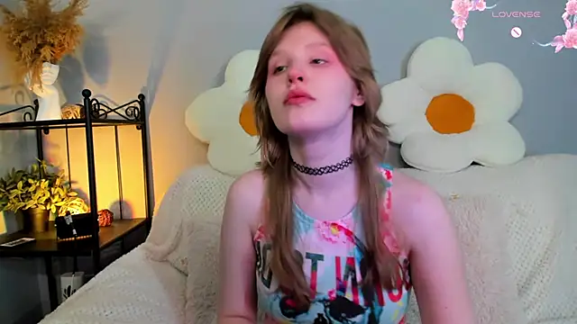 EvaStevs online show from February 2025 12:19:01 AM