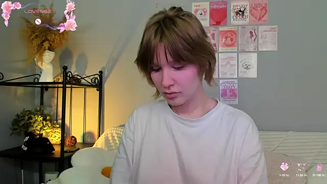 EvaStevs online show from March 2025 04:44:02 PM