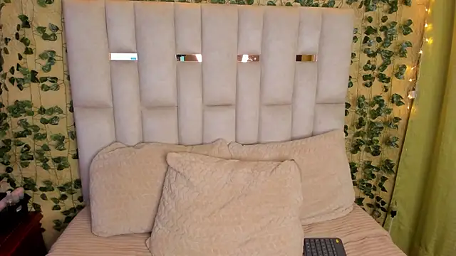 Snapshot of jenifer__power10 chatting on January 2025 12:10:01 PM jenifer power10 online show from January 2025 12:10:01 PM