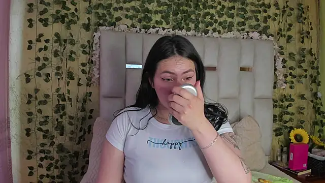 Snapshot of jenifer__power10 chatting on March 2025 01:40:02 PM jenifer power10 online show from March 2025 01:40:02 PM