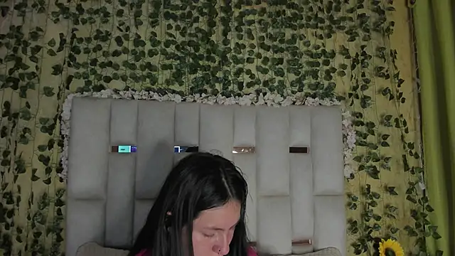 Snapshot of jenifer__power10 chatting on March 2025 12:18:02 PM jenifer power10 online show from March 2025 12:18:02 PM