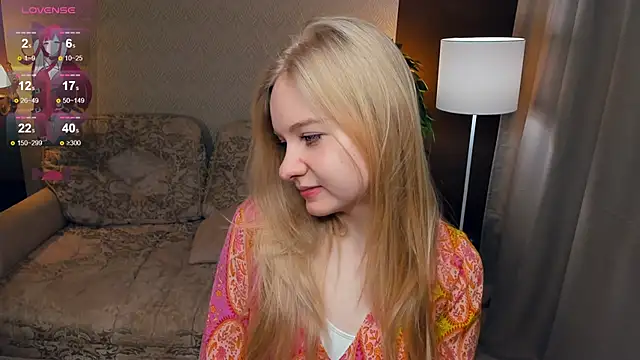 Snapshot of OdelinaFicken chatting on March 2025 08:40:01 AM OdelinaFicken online show from March 2025 08:40:01 AM