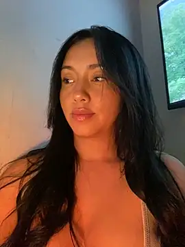 Snapshot of sweet_kitty0110 chatting on January 2025 05:09:01 AM sweet kitty0110 online show from January 2025 05:09:01 AM