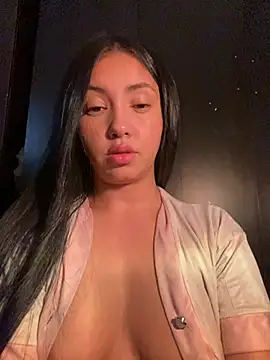 Snapshot of sweet_kitty0110 chatting on February 2025 04:36:02 AM sweet kitty0110 online show from February 2025 04:36:02 AM