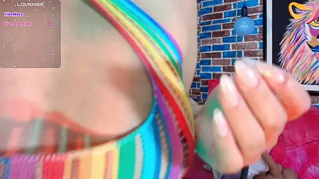 Snapshot of sweet_kitty0110 chatting on February 2025 10:48:01 PM sweet kitty0110 online show from February 2025 10:48:01 PM