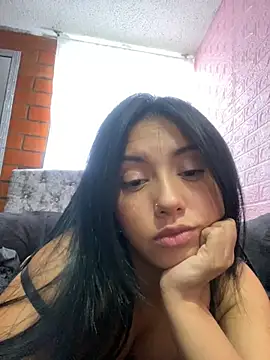 Snapshot of sweet_kitty0110 chatting on March 2025 07:39:01 PM sweet kitty0110 online show from March 2025 07:39:01 PM