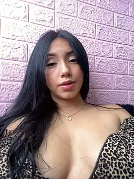 Snapshot of sweet_kitty0110 chatting on March 2025 02:40:01 PM sweet kitty0110 online show from March 2025 02:40:01 PM