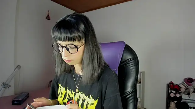 aiko mori online show from September 2025 08:19:01 PM