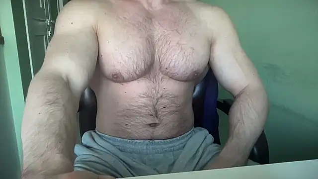 Snapshot of Mrbiceps23 chatting on March 2026 09:48:01 AM Mrbiceps23 online show from March 2026 09:48:01 AM